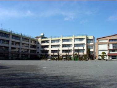 グラントレゾール明大前 中学校