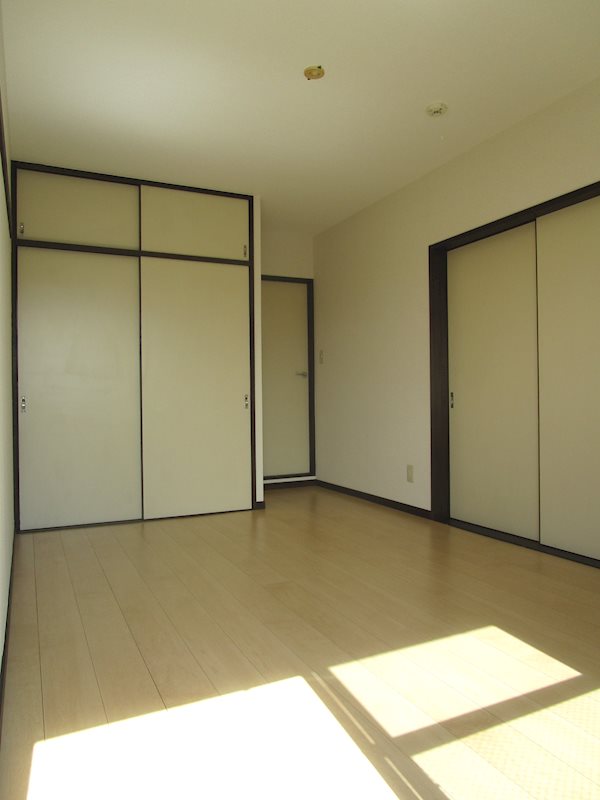 ノアーズ横山 ベッドルーム