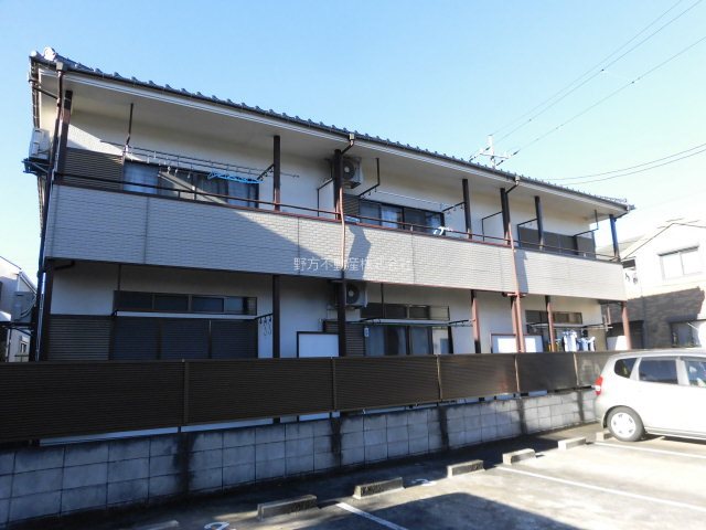 ファミーユ上鷺 外観