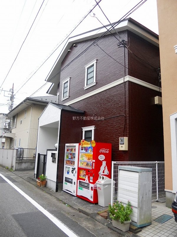 クリスタルガーデン 外観