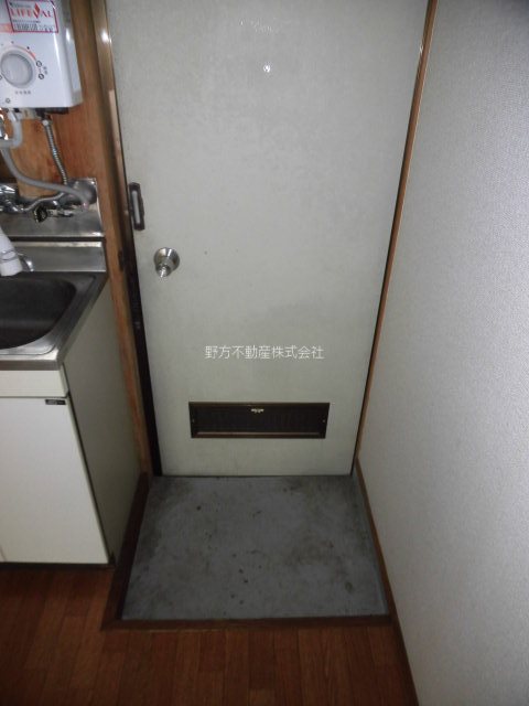 ハイツ小宮 玄関