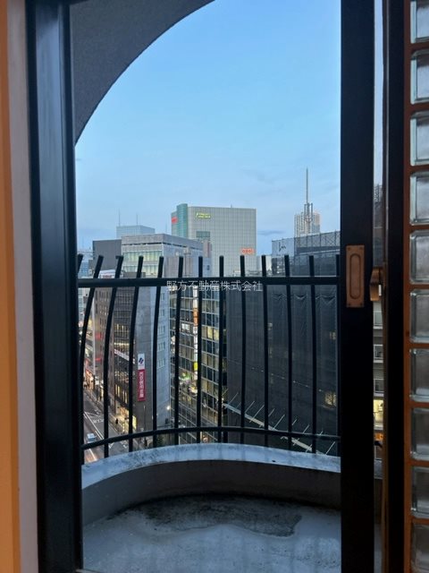 ﾗｲｵﾝｽﾞﾏﾝｼｮﾝ新宿御苑 ベランダ