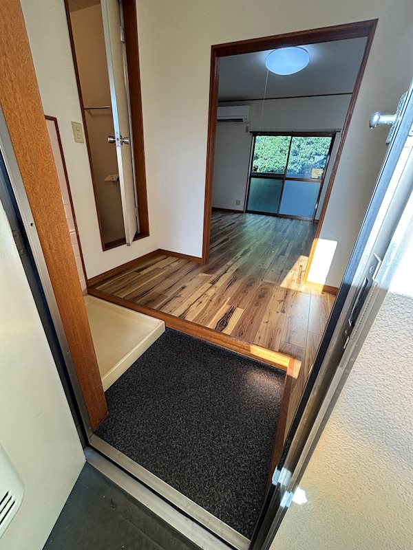 大野ハウス 玄関