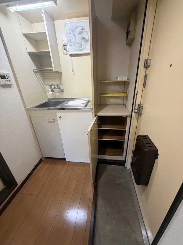 磯部アパート リビング