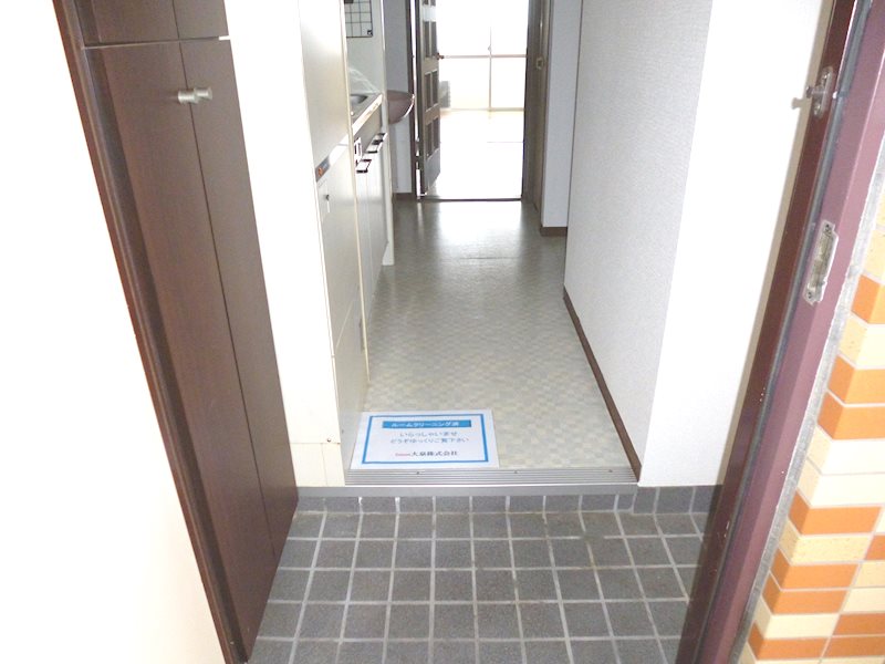 プレステージ金沢 玄関