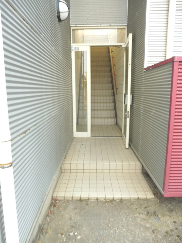 アップルハウス上新栄町 エントランス