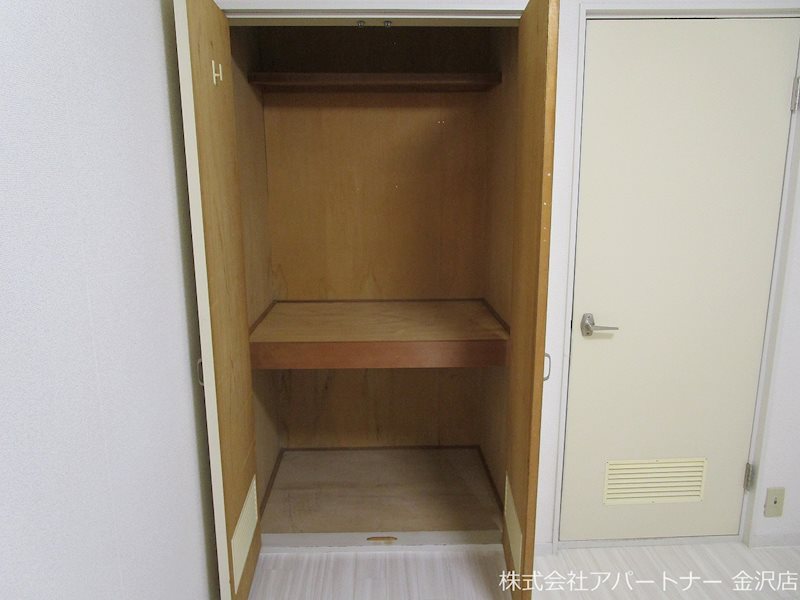 アリス金沢第三 収納