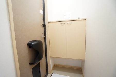 マウルール 玄関