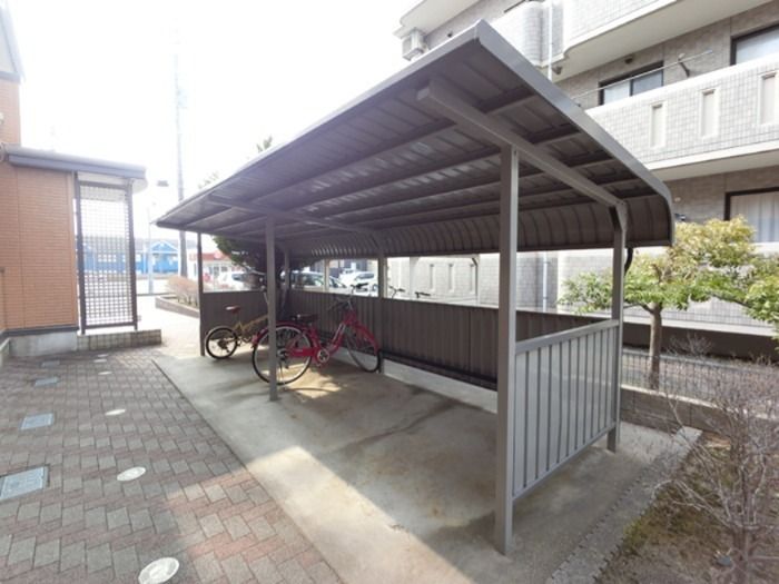 セジュールシャイン 駐車場