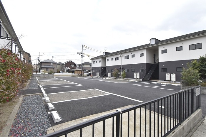 セブンワンテン B 駐車場