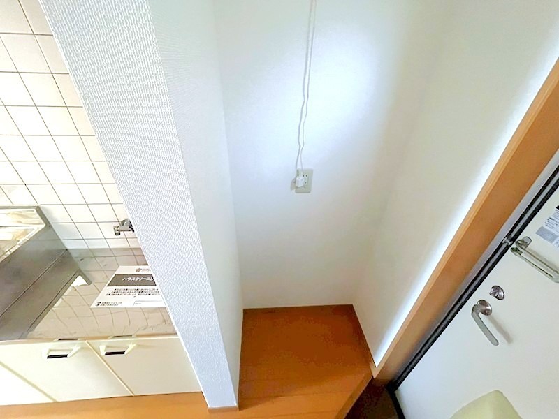 クレセント　アガソス 内装