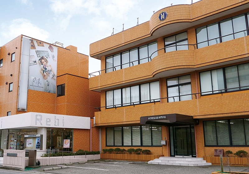 コーポ秀和A 専門学校