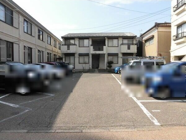 SAJA関屋昭和町 駐車場