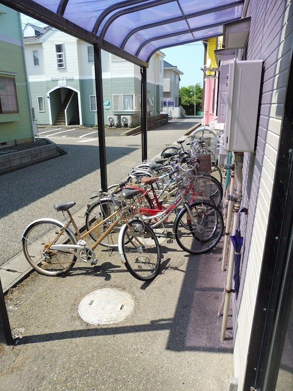 シャインパレス五十嵐 駐車場