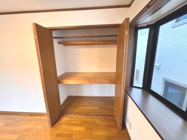 エメラルパークⅢ 収納
