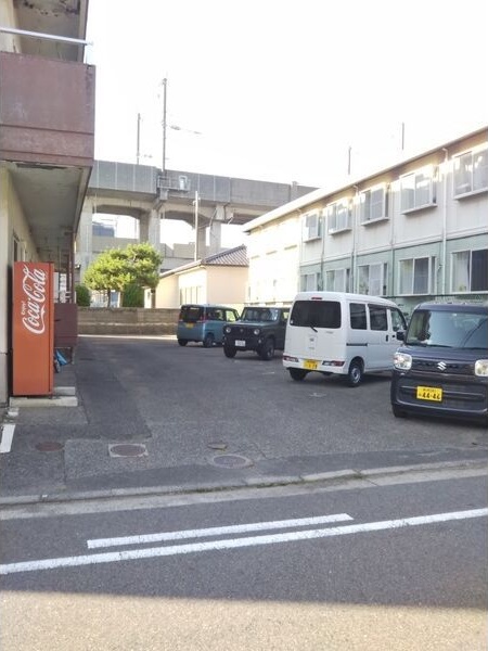藤和天神尾コープ 駐車場
