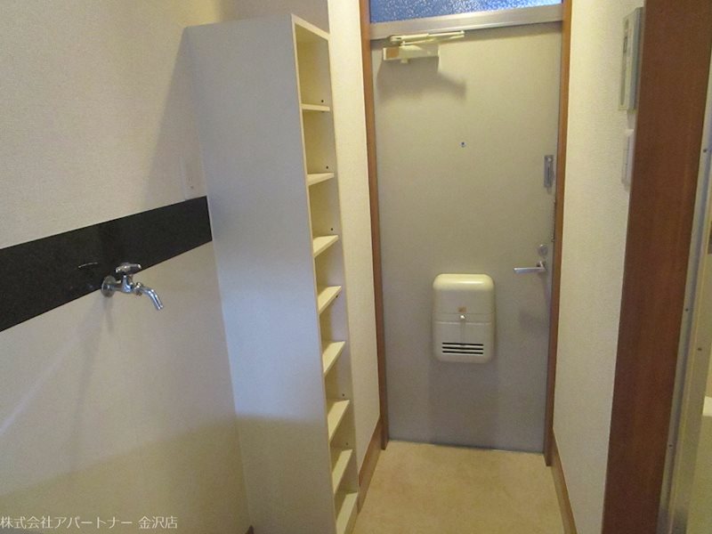 フラット93 玄関