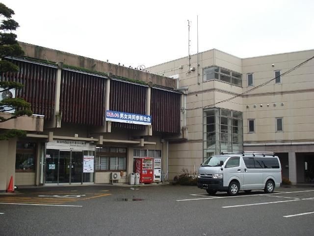 T・Mアベニュー　A 役所
