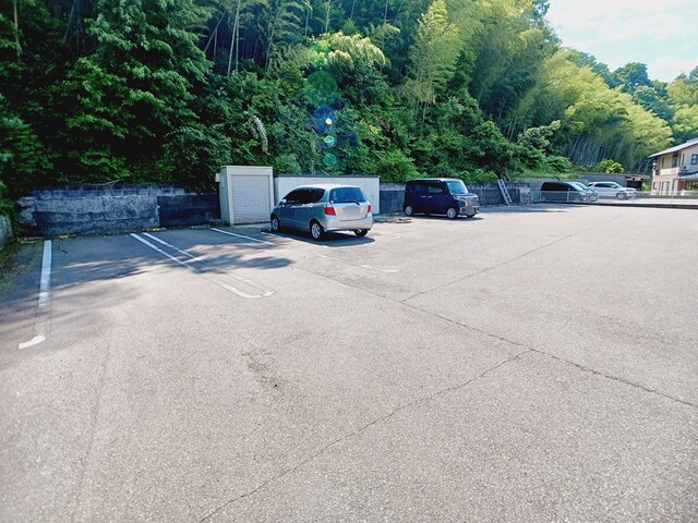 ボニートビオラⅢ 駐車場