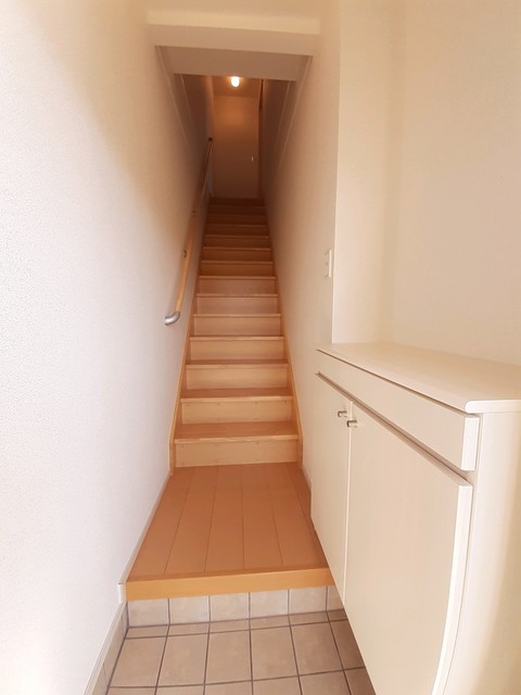 コムラード 玄関