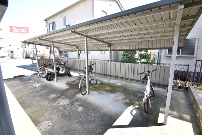 リヴェール山田 駐車場
