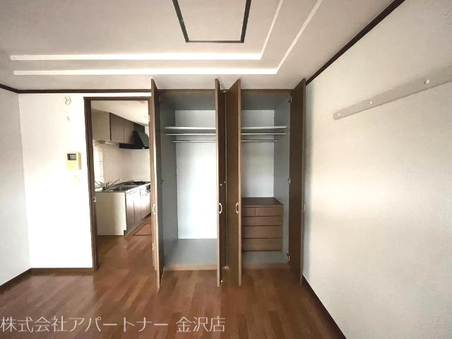 ハウス セルヴィール 収納