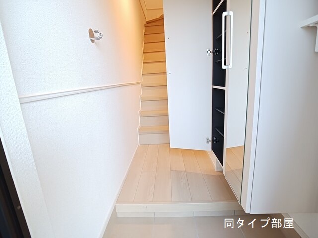 セレーノ 玄関