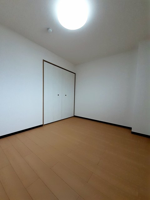 グランロード ベッドルーム