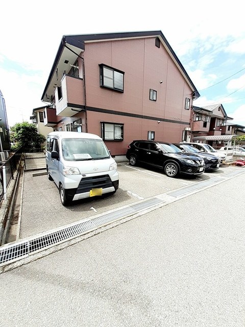 パトリアⅡ 駐車場