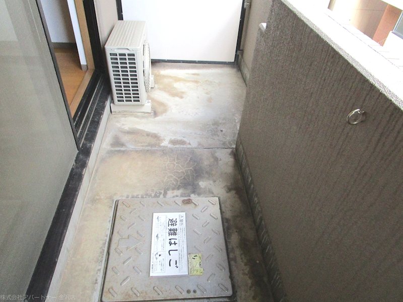 ドミール金沢駅西 ベランダ