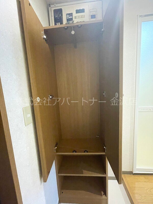 ドミール金沢駅西 収納