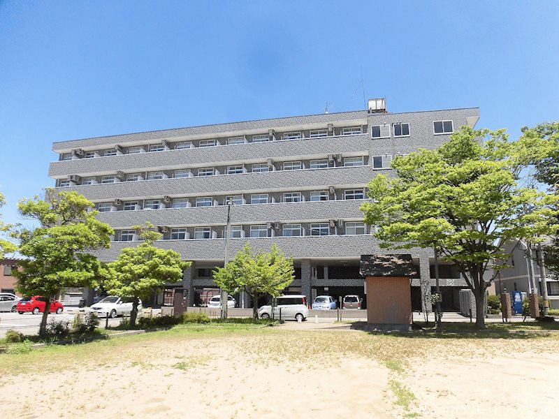 レジデンスカープ金沢 外観