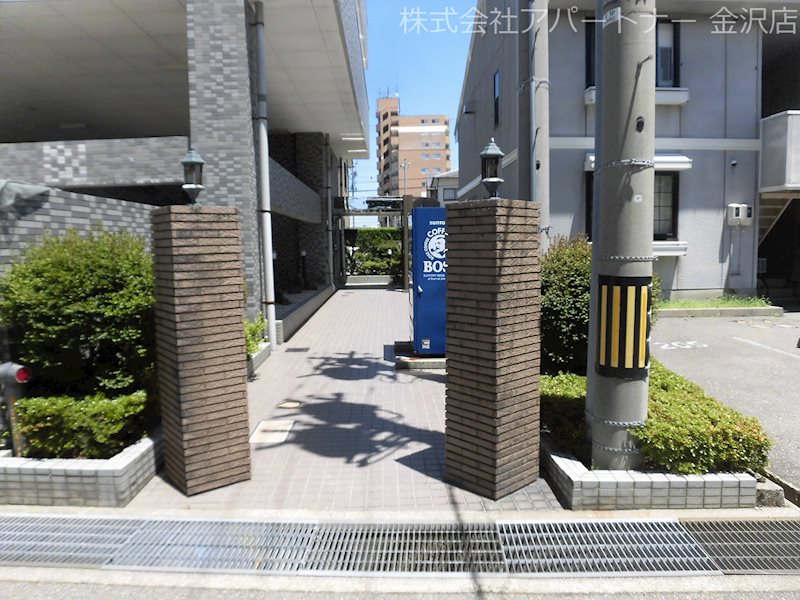 レジデンスカープ金沢 エントランス