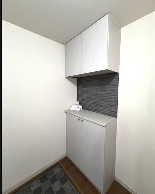 ディアス額新保 玄関