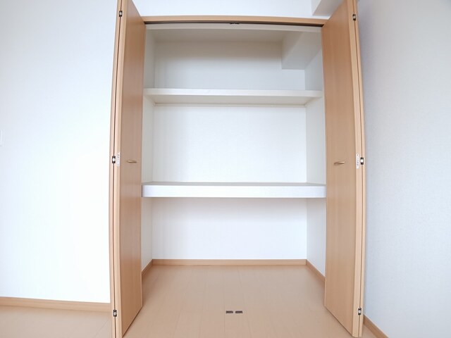 メープル城南 収納