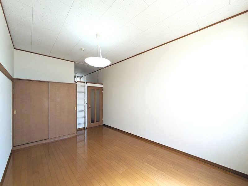 メインシティガーデン 壱番館 ベッドルーム