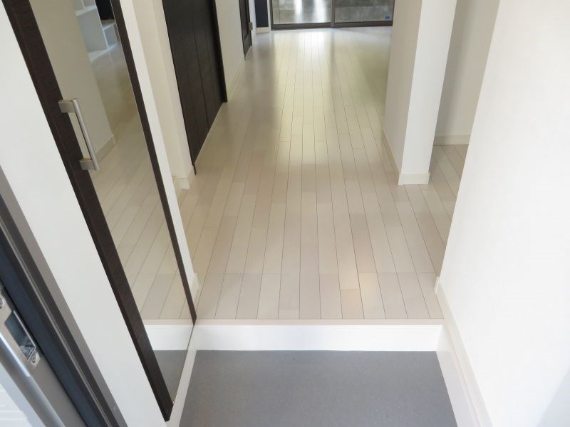 コージーコートリベルタ 玄関