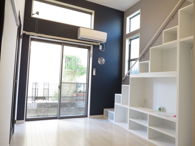 コージーコートリベルタ リビング