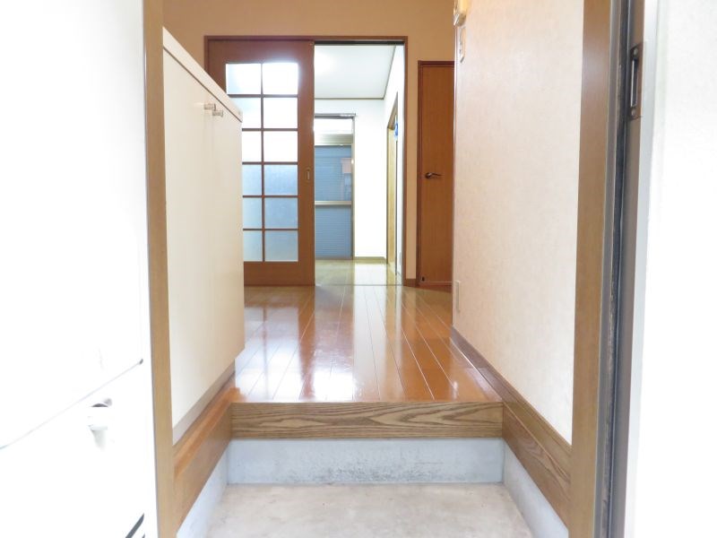 グランディア  玄関