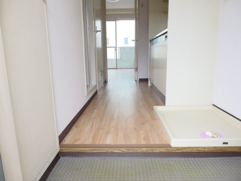 エスカレントⅠ 玄関