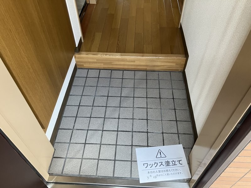 クリア・パーシモン  玄関