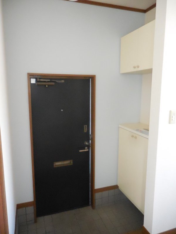 メゾンプラティークD棟 玄関