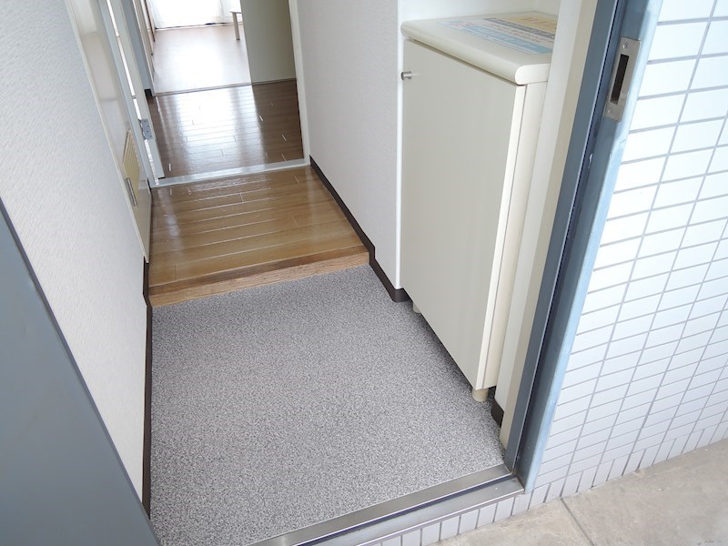 稲田堤グランドハイツ 玄関