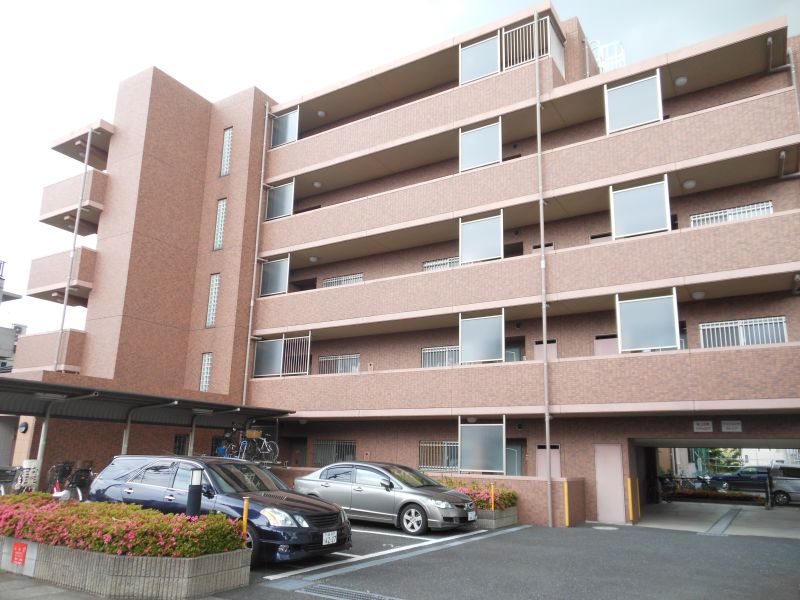 ピアガーデン参番館 402号室 外観