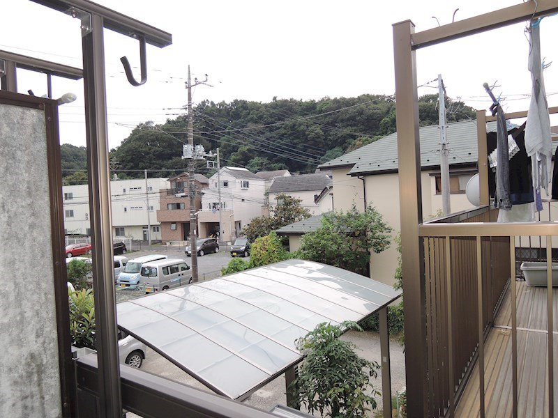 有賀ハウス　東・西 ベランダ