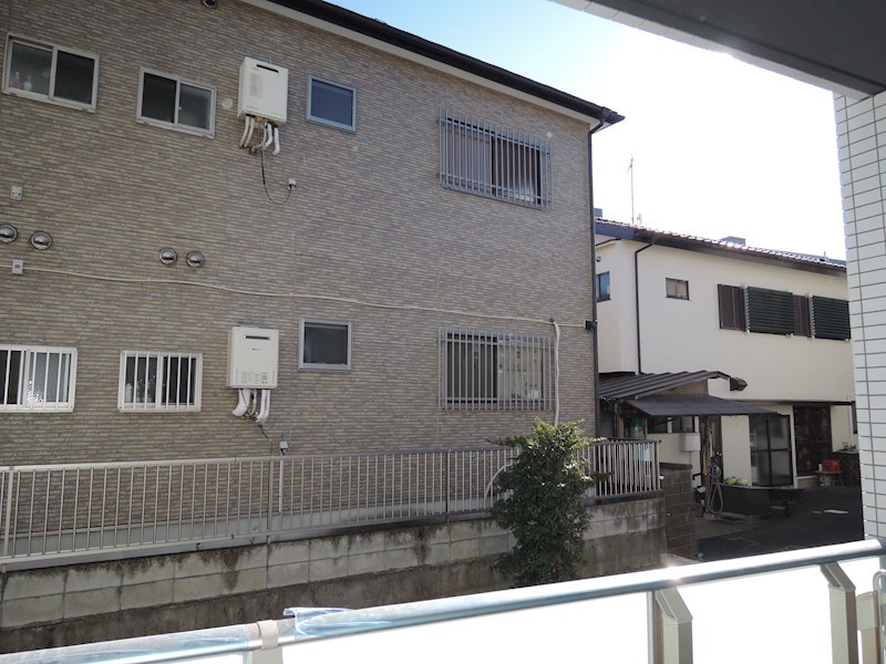 ガーデンビィラ六番館 ベランダ