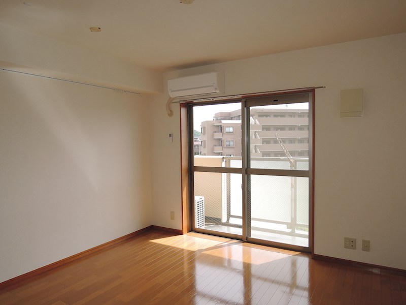 プラザサニーサイド リビング