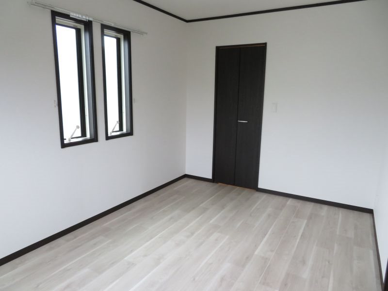 ラウレア その他8