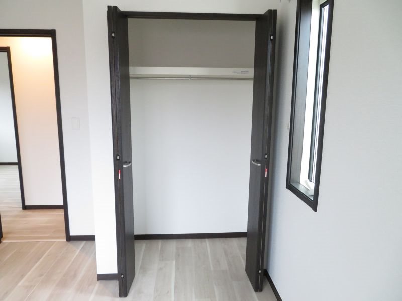 ラウレア その他30