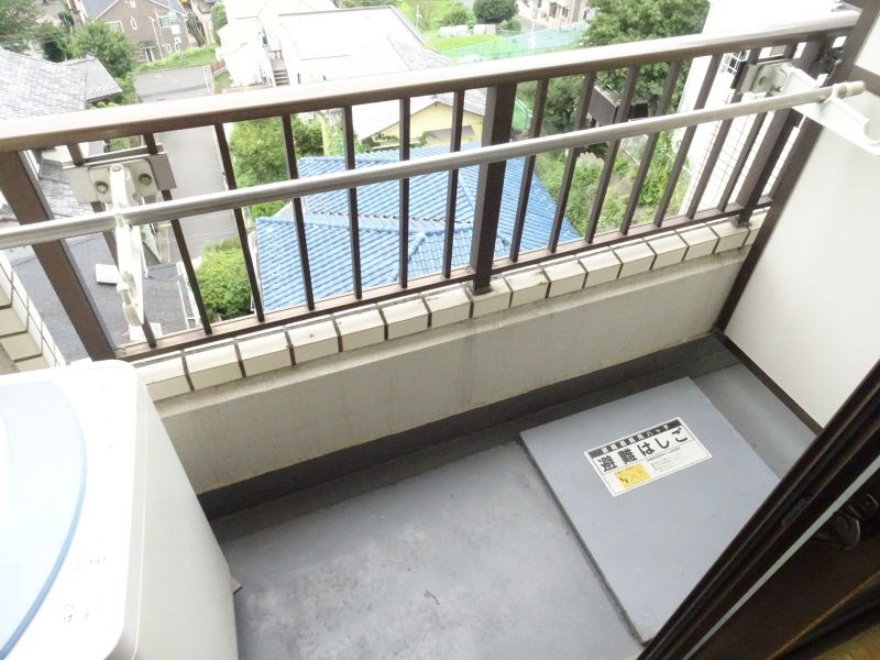 ウィング百合ヶ丘 ベランダ
